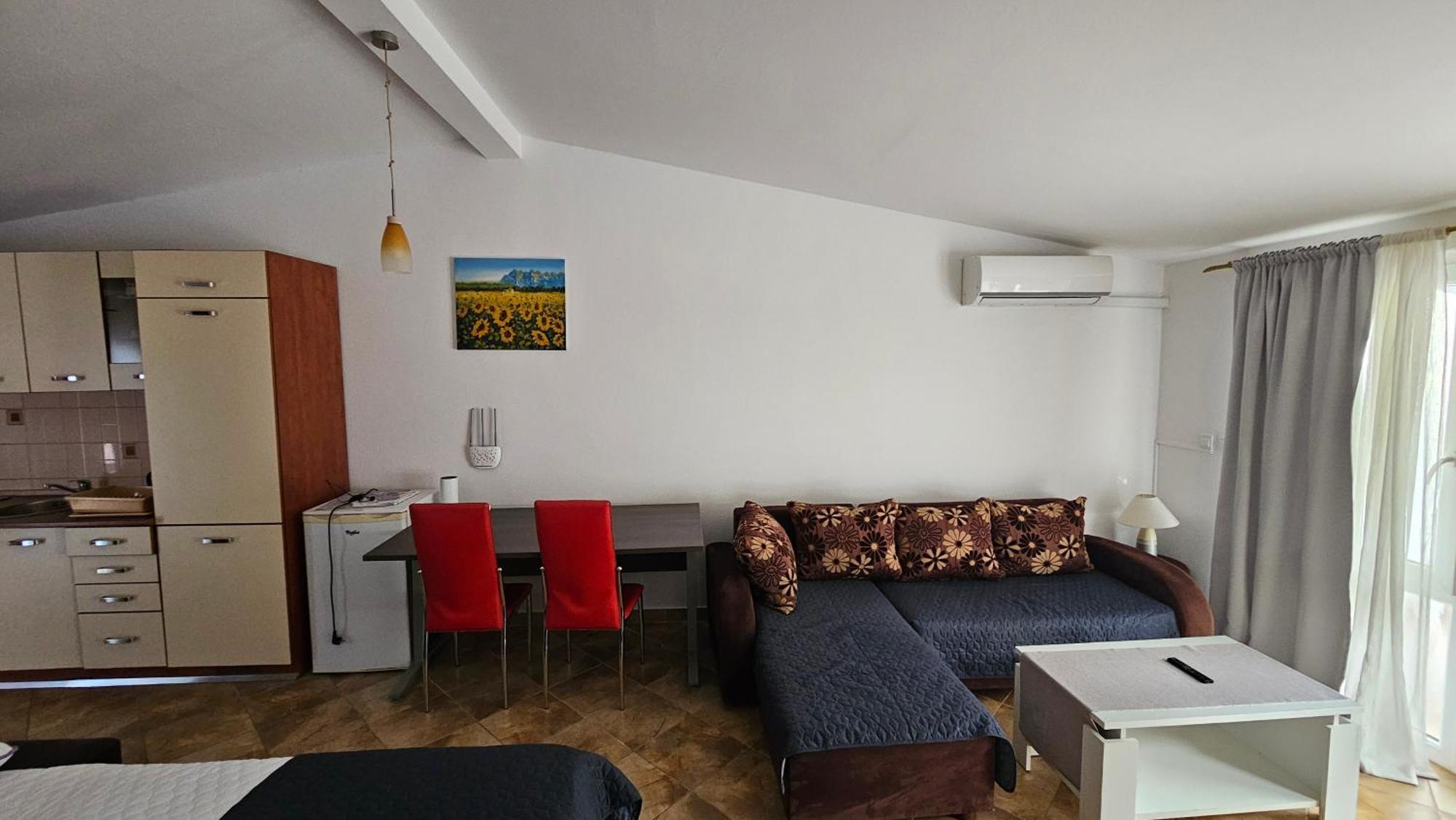Apartments Betty Borik 罗维尼 外观 照片